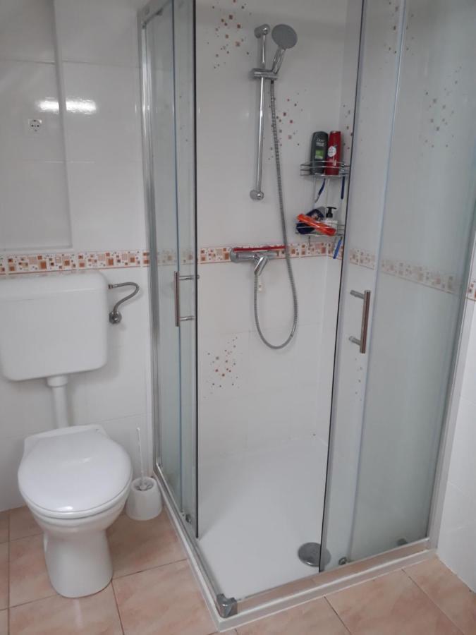 B&B Cerne Polhov Gradec Buitenkant foto