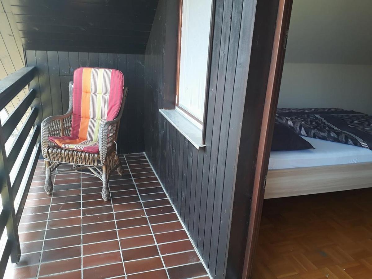 B&B Cerne Polhov Gradec Buitenkant foto